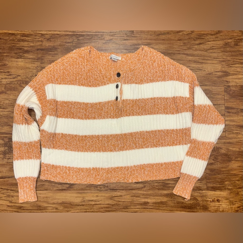 American Eagle Cropped Sweater Size Small